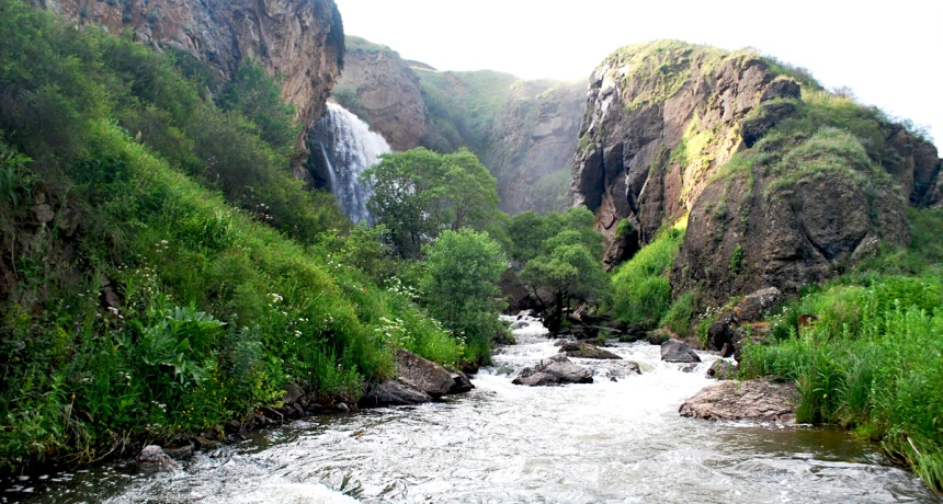 cascade de trchkan 1