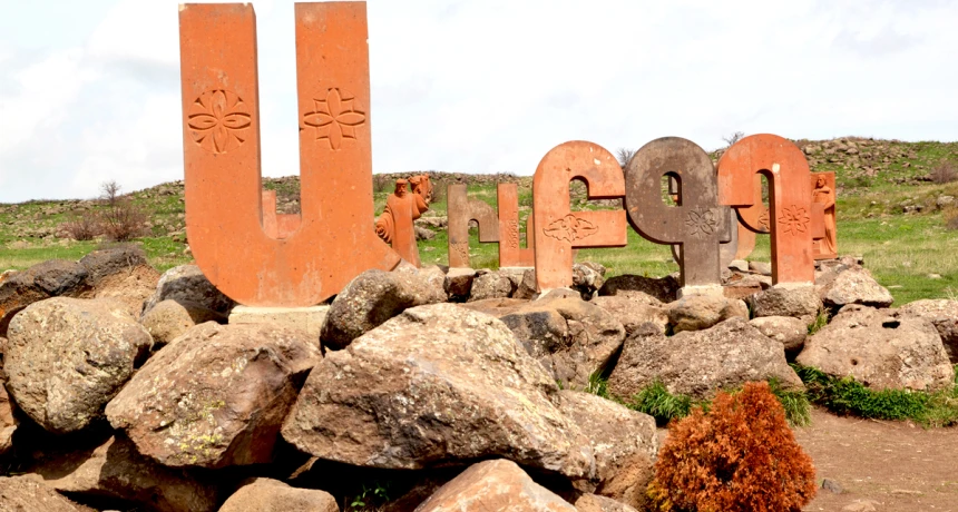monument des lettres arméniennes 1